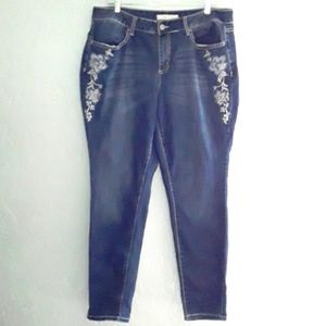 EST. 1946 Denim Jeans